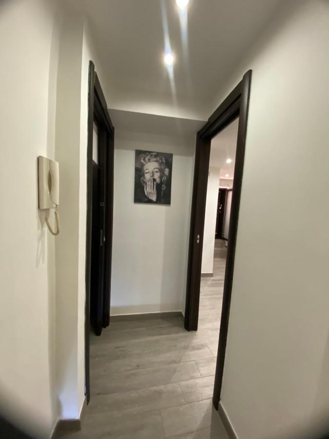 Daly Home Intero Appartamento Mugnano di Napoli Luaran gambar