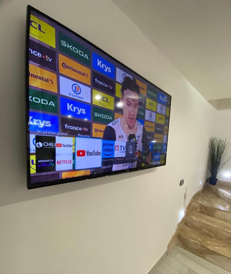 Daly Home Intero Appartamento Mugnano di Napoli Luaran gambar