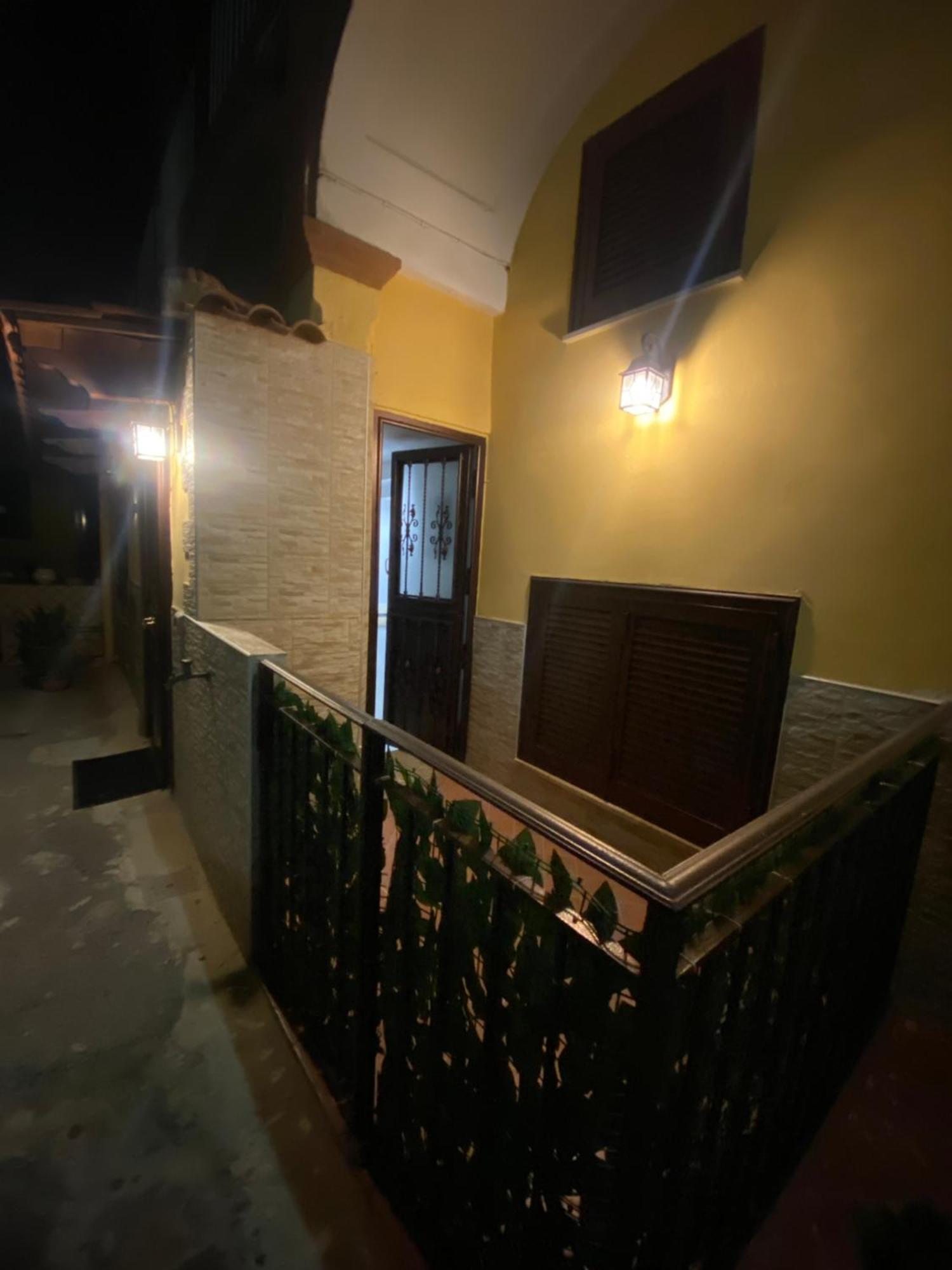 Daly Home Intero Appartamento Mugnano di Napoli Luaran gambar