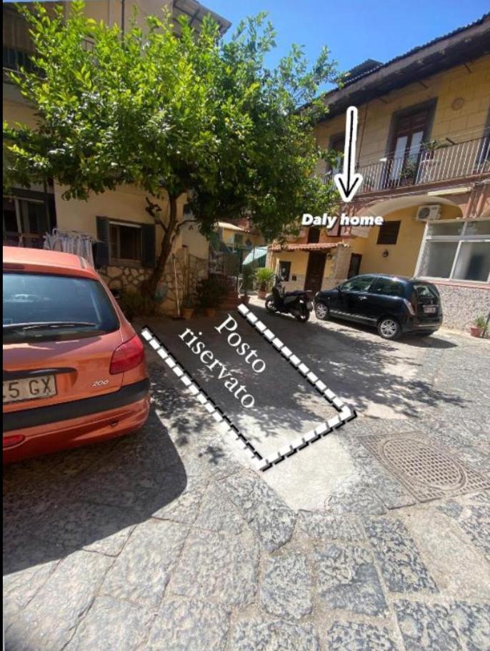 Daly Home Intero Appartamento Mugnano di Napoli Luaran gambar